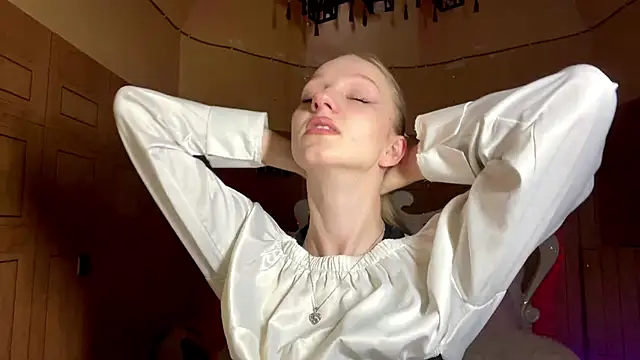 Anika Socutehe online show from 23, 3, 2026