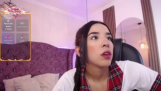 Amara Davis1 online show from 6, 3, 2026