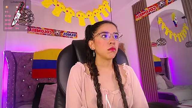 Amara Davis1 online show from 8, 7, 2026