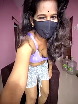 Snapshot of Tinaa_baby chatting on 26, 5, 2026 Tinaa baby online show from 26, 5, 2026