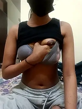 MAYA BED GIRL online show from 24, 3, 2026