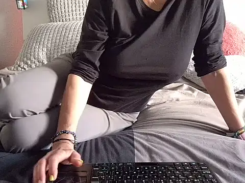 mariaplaya online show from 4, 4, 2026