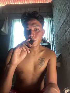 Snapshot of urexotic_cock chatting on 1, 3, 2026 urexotic cock online show from 1, 3, 2026