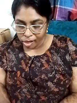 Snapshot of deepika-mallus chatting on 11, 5, 2026 deepika-mallus online show from 11, 5, 2026