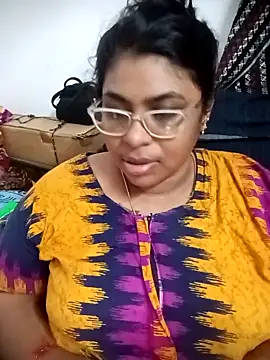 Snapshot of deepika-mallus chatting on 16, 4, 2026 deepika-mallus online show from 16, 4, 2026