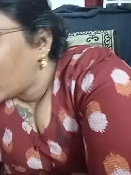 Snapshot of deepika-mallus chatting on 26, 5, 2026 deepika-mallus online show from 26, 5, 2026