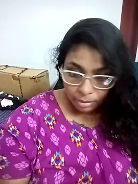 Snapshot of deepika-mallus chatting on 12, 4, 2026 deepika-mallus online show from 12, 4, 2026