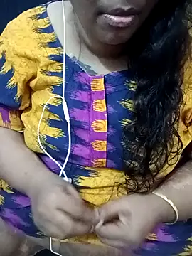 Snapshot of deepika-mallus chatting on 15, 7, 2026 deepika-mallus online show from 15, 7, 2026