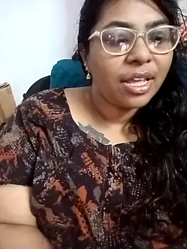 Snapshot of deepika-mallus chatting on 11, 5, 2026 deepika-mallus online show from 11, 5, 2026