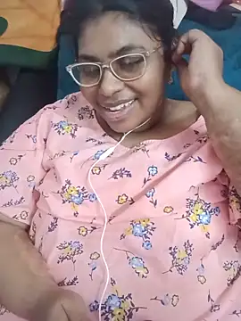 Snapshot of deepika-mallus chatting on 21, 5, 2026 deepika-mallus online show from 21, 5, 2026