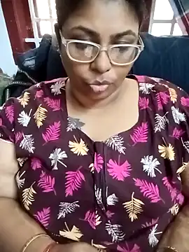 Snapshot of deepika-mallus chatting on 21, 4, 2026 deepika-mallus online show from 21, 4, 2026