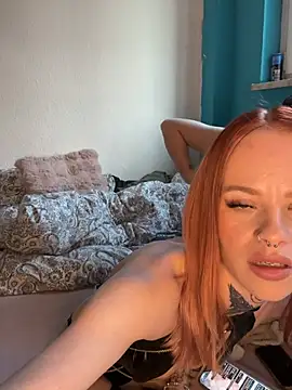 YoungAngelaxxx online show from 18, 3, 2026