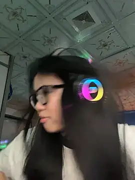 Leeeeiu online show from 8, 5, 2026