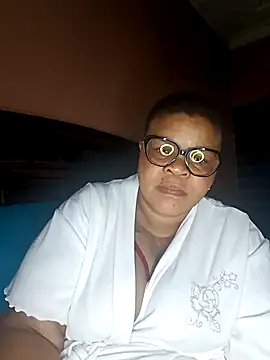 Snapshot of BabeCharmmie chatting on 2, 3, 2026 BabeCharmmie online show from 2, 3, 2026