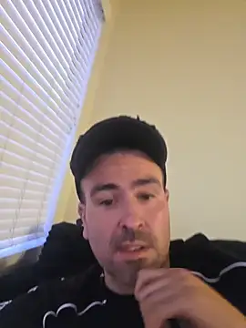 Biggbaddwulf7 online show from 5, 4, 2026