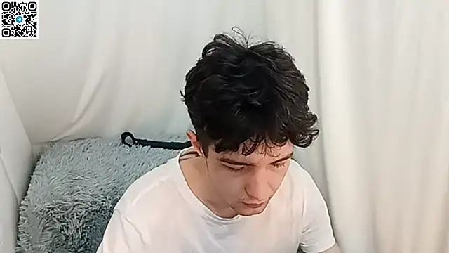  ZaneX online show from 8, 4, 2026