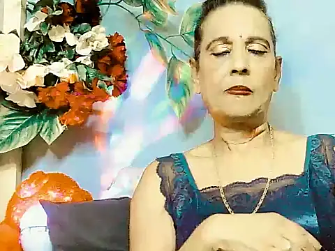 Hot queen58 online show from 21, 5, 2026