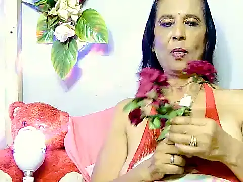 Hot queen58 online show from 6, 6, 2026