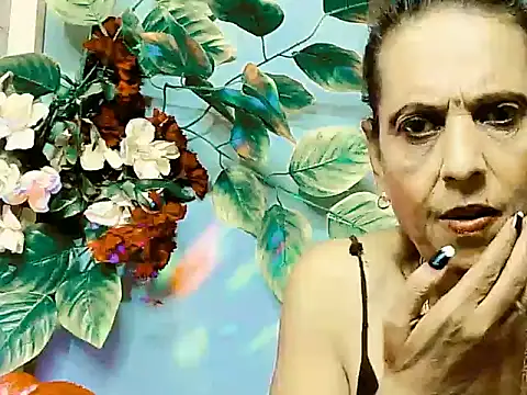Hot queen58 online show from 20, 5, 2026