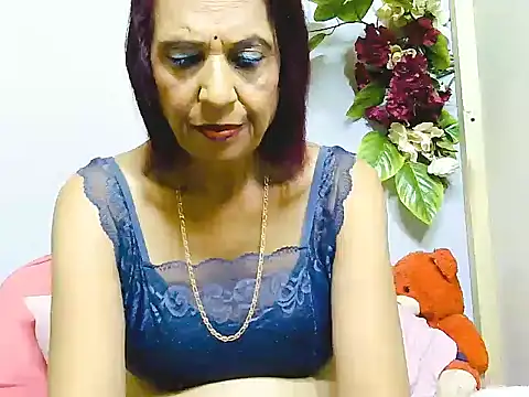 Hot queen58 online show from 25, 6, 2026