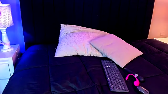 scarlett leex  online show from 1, 4, 2026