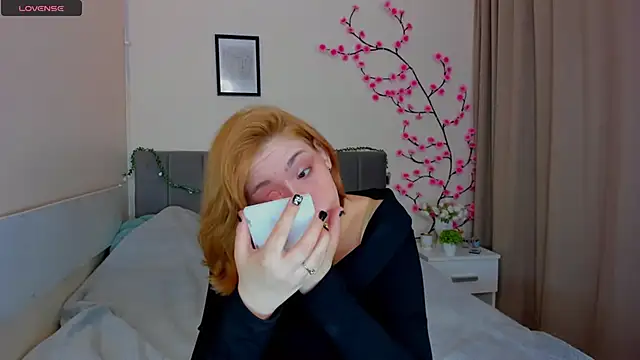 DellaRows online show from 14, 4, 2026