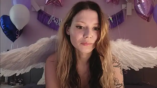 AliceTease online show from 13, 4, 2026