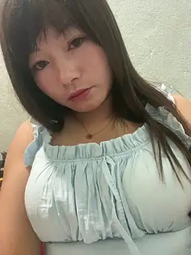 Snapshot of Nini_babyy chatting on 3, 3, 2026 Nini babyy online show from 3, 3, 2026