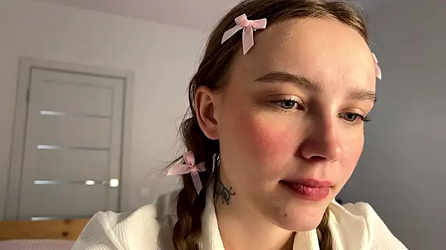 Lolatatee online show from 9, 3, 2026