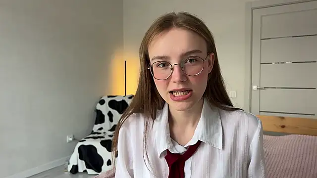 Lolatatee online show from 25, 3, 2026