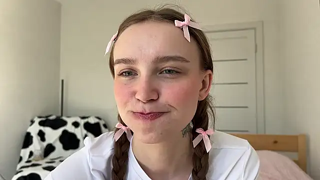 Lolatatee online show from 13, 3, 2026