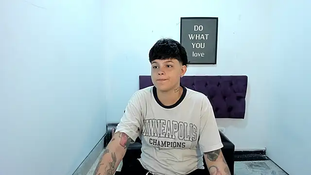 TomBoy Natali online show from 29, 3, 2026