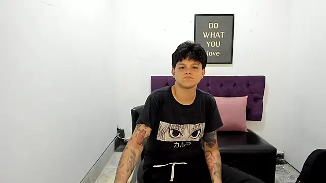 TomBoy Natali online show from 16, 4, 2026