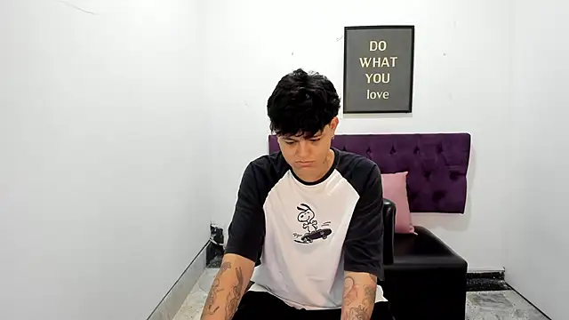 TomBoy Natali online show from 4, 4, 2026