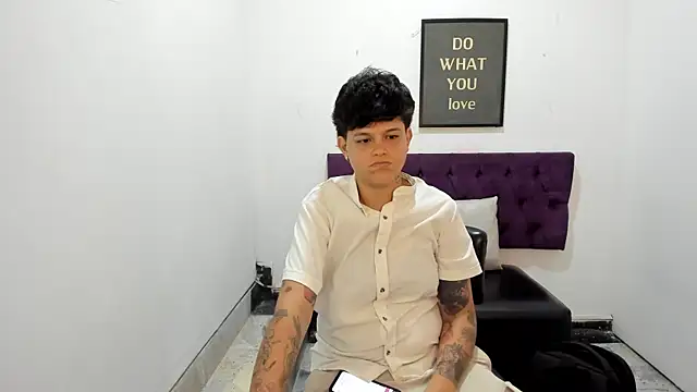 TomBoy Natali online show from 11, 4, 2026