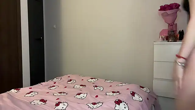 Snapshot of WeronikaPrincess chatting on 5, 7, 2026 WeronikaPrincess online show from 5, 7, 2026