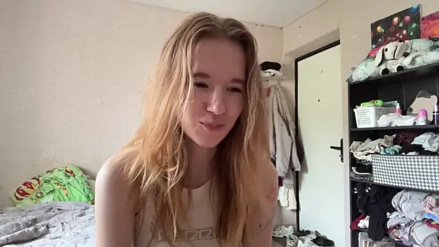 Snapshot of LeomaJee chatting on 7, 7, 2026 LeomaJee online show from 7, 7, 2026