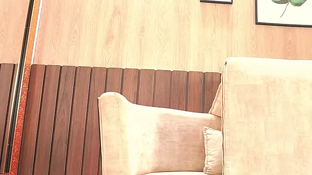 Snapshot of EsmeraldaGracee chatting on 5, 5, 2026 EsmeraldaGracee online show from 5, 5, 2026
