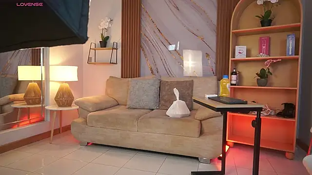 EsmeraldaGracee online show from 20, 7, 2026