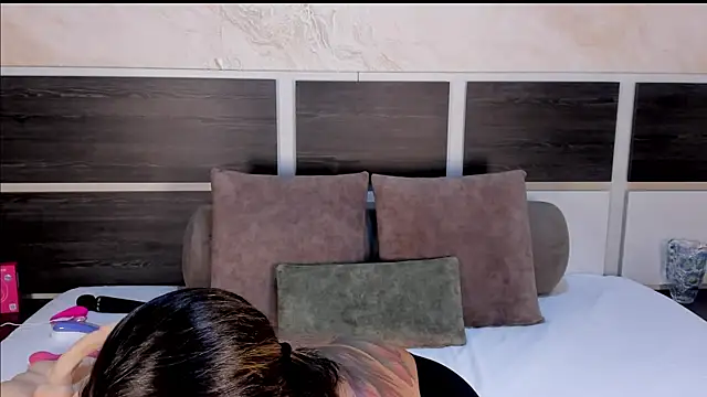 Snapshot of Natalia_Cruzz chatting on 26, 6, 2026 Natalia Cruzz online show from 26, 6, 2026