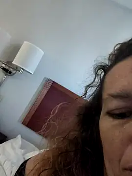 VelvetRae online show from 28, 2, 2026