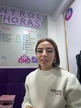   Nahomy online show from 17, 3, 2026