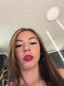   Nahomy online show from 3, 3, 2026