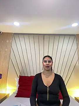 AnitaMore  online show from 13, 4, 2026