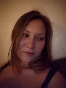 August Shine online show from 25, 3, 2026