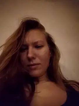 August Shine online show from 31, 3, 2026