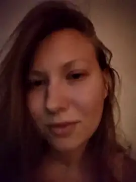 August Shine online show from 10, 4, 2026