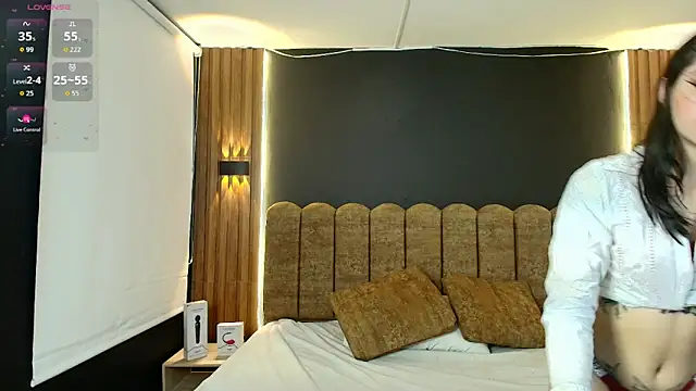 AmbarLee  online show from 26, 3, 2026