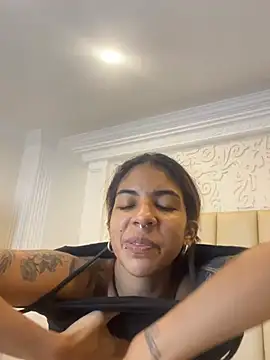 VioletaHills  online show from 28, 5, 2026