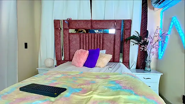 Snapshot of Lia_Fox1 chatting on 2, 3, 2026 Lia Fox1 online show from 2, 3, 2026